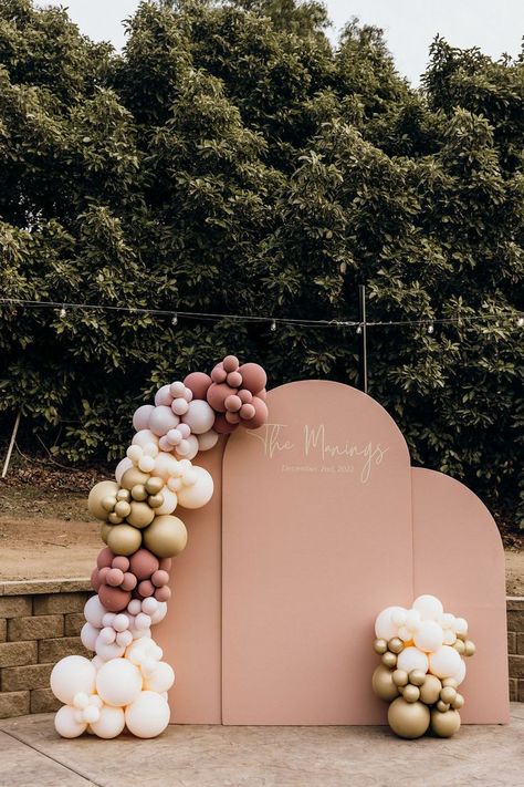 Double Arch Backdrop With Balloons, Birthday Arches Party Ideas, Couples Wedding Shower Photo Backdrop, Arch Photo Backdrop With Balloons, Oval Backdrop Stand, Floral Arch Photo Backdrop, Arch Wooden Backdrop, Arches For Birthday Party, Arch Photo Backdrop Wedding