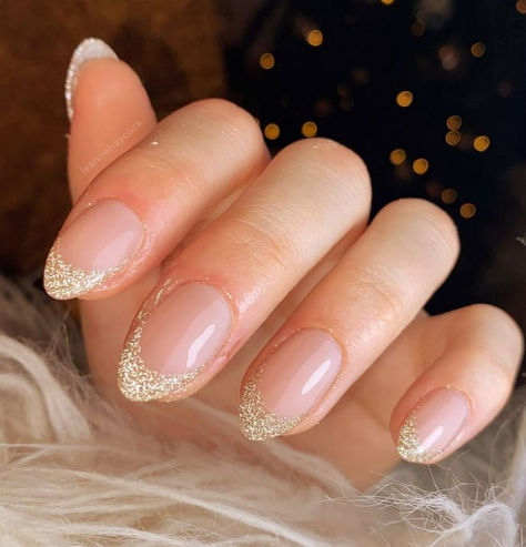 50 Gold French Tip Nail Art Inspirations Manicures, Glitter, Gold French Tip, Glitter French Manicure, Glitter French Nails, Glitter Tip Nails, Sparkly French Manicure, Gold Tip Nails, French Manicure Nails