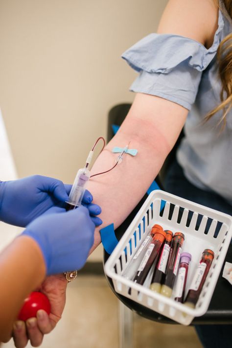 Blood Test at Any Lab Test Now Houston Medical Center Lab Test Medical, Phlebotomy Aesthetic, December Goals, Phlebotomy Study, College Diaries, Medical Lab Technician, Lab Assistant, Hospital Room Snapchat Stories, Med Lab