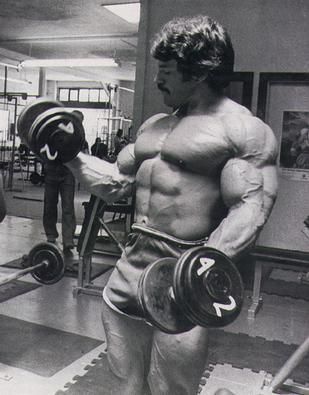 Mike Mentzer won the IFBB Mr. America title in 1976 Crossfit, Body Building Motivation, Fitness, Powerlifting, Arnold Schwarzenegger, Bodybuilding, Arnold Schwarzenegger Bodybuilding, Muscle Men, Bodybuilders