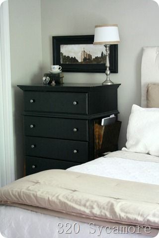 Great idea if u need the dresser and the nightstand Decoration, Bedroom, Home, Bedroom Décor, Home Décor, Master Bedroom, Bedroom Dressers, Bedroom Layouts, Bedroom Inspirations