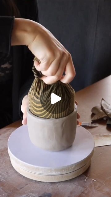 Diy, Ceramics, Clay Teapots, Ceramics Ideas Pottery, Ceramic Cups, Ceramics Pottery Art, Ceramic Jars, Ceramic Mug, Clay Studio