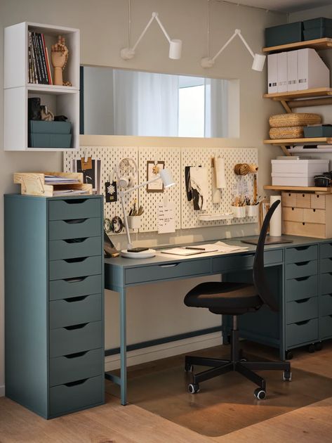 Office in small space