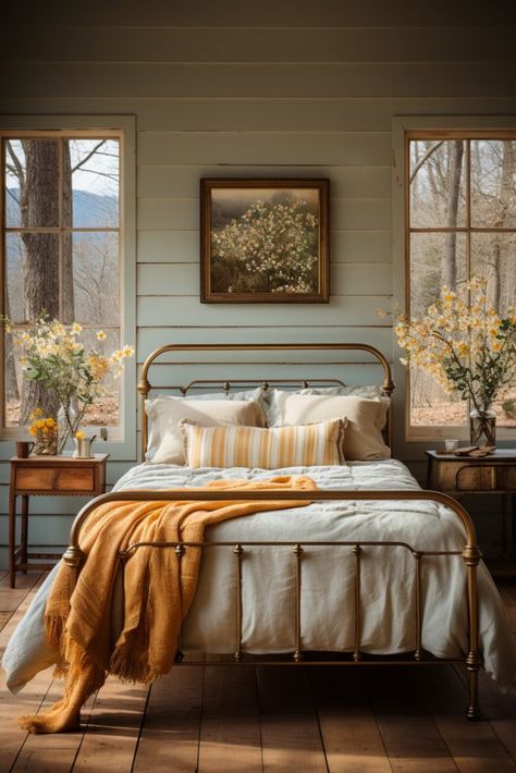 40  Farmhouse Bedroom Ideas for a Dreamy Sleeping Space Home, Cosy Bedroom, Bedroom Vintage, Country Farmhouse Bedroom Ideas, Farmhouse Guest Bedroom, Farmhouse Bedroom Decor Ideas, Cabin Bedroom Decor, Farmhouse Bedroom Decor, Cabin Guest Bedroom