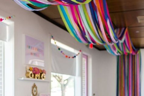 Parties, Pre K, Art, Aladdin, Prom, Hanging Streamers Party Ideas, Diy Backdrop, Decorating With Streamers, Crape Paper Decorations