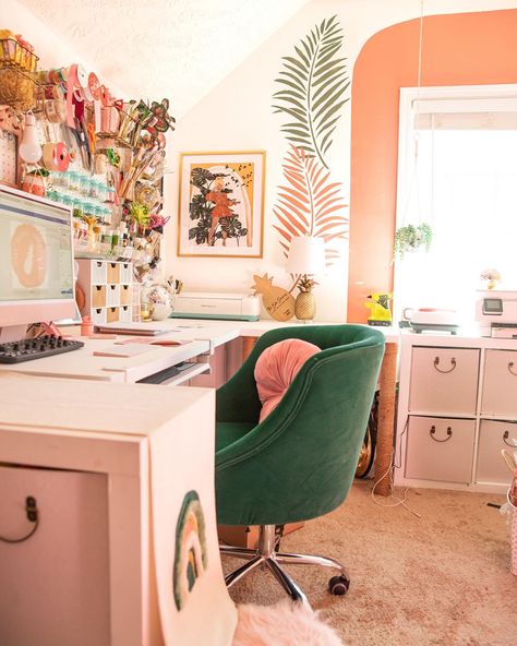 Home Décor, Decoration, Instagram, Home, Design, Home Office, Bright Office, Girly Office Space, Girly Home Office