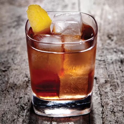 Vodka, Alcoholic Drinks, Tequila, Alcohol Drink Recipes, Ginger Cocktails, Fresh Ginger, Mixed Drinks Recipes, Bourbon Drinks, Whiskey Drinks