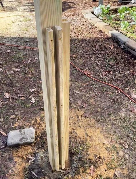How to Build a Horizontal Fence That Looks Great on Both Sides Outdoor, Porches, Steel Fence Posts, Cheap Fence, Wood Fence Design, Fence Planning, Metal Fence, Building A Fence, Fence Design
