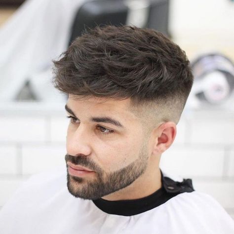Best Men's Hairstyles and Cuts on Instagram: “🤔 ?⁣ • Wanna see more posts like this ? •⁣ FOLLOW us @bestofmenhair for more 💎⁣ Tag a friends to see it 👇🏻⁣ -⁣ All rights and credits…” Cortes De Cabello Corto, Men Haircut Curly Hair, Mens Haircuts Short Hair, Mens Haircuts Fade, Cool Mens Haircuts, Mid Fade Haircut, Wavy Hair Men, Mens Hairstyles Fade, Thin Hair Men