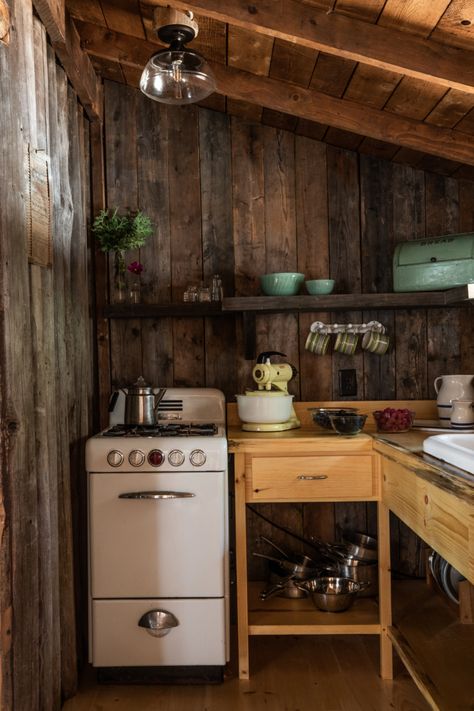 Rock Camp: Old-Meets-New Lake Cabins by an Upstart Maine Architect Country Cabin Decor, Cabin Chic, Cabin Kitchens, Cabin Style, Cabin Life, Cabin Interior, Cabin Homes, Cabins And Cottages, Cabin Interiors
