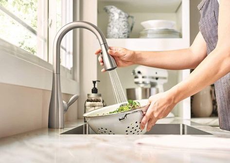 Pull-down faucet in the kitchen. | 7 Types of Kitchen Faucets to Know Gadgets, Kitchen Faucet Reviews, Kitchen Sink Faucets, Bar Sink Faucet, Sink Faucets, Best Kitchen Faucets, Kitchen Faucets Pull Down, Touchless Kitchen Faucet, Best Faucet
