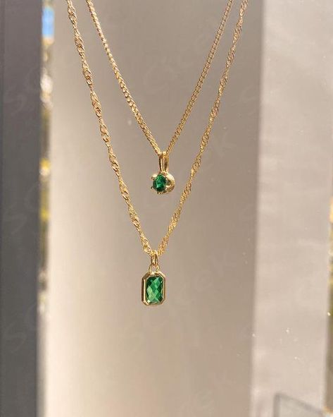 $22,00 Outfits, Piercing, Bracelets, Bijoux, Gold Filled Jewelry, Emerald Necklace Pendant, Opal Pendant Necklace, Solitaire Pendant, Emerald Jewelry Necklace