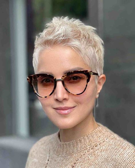 The Top 21 Hairstyles for Oval Faces of 2022 Short Haircuts, Pixie Cuts, Short Hair Cuts For Women, Short Hair Cuts For Women Pixie, Thick Hair Styles, Very Short Haircuts, Oval Face Haircuts Short, Short Curly Mohawk, Best Short Haircuts