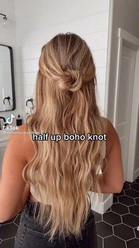 @gatesofstyle@ailelamour 🤍 Prom Hairstyles, Easy Down Hairstyles, Easy Hairstyles For Prom, Easy Hairstyles For Long Hair, Easy Hairstyles For Medium Hair, Easy Hairstyles For Work, Easy Hairstyles Straight Hair, Half Braided Hairstyles, Half Up Half Down Hairstyles