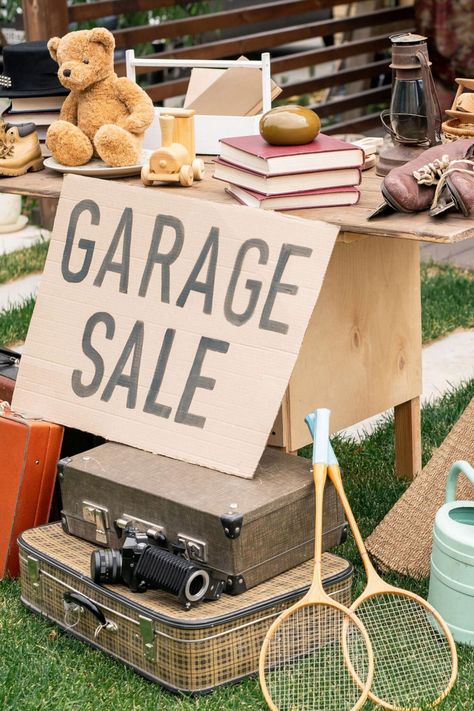 Garages, Garage Sale Tips, Garage Sale Signs, Garage Sale Ideas Display, Garage Sales, Yard Sales, Yard Sale Signs, Yard Sale, For Sale Sign