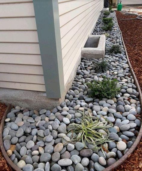 Landscaping with River Rock: Best 130 Ideas and Designs Garden Landscaping, Front Garden Landscaping, Back Garden Landscaping, Yard Landscaping, Backyard Landscaping, Backyard Landscaping Designs, Side Yard Landscaping, Front Yard Landscaping, Front Yard Landscaping Design