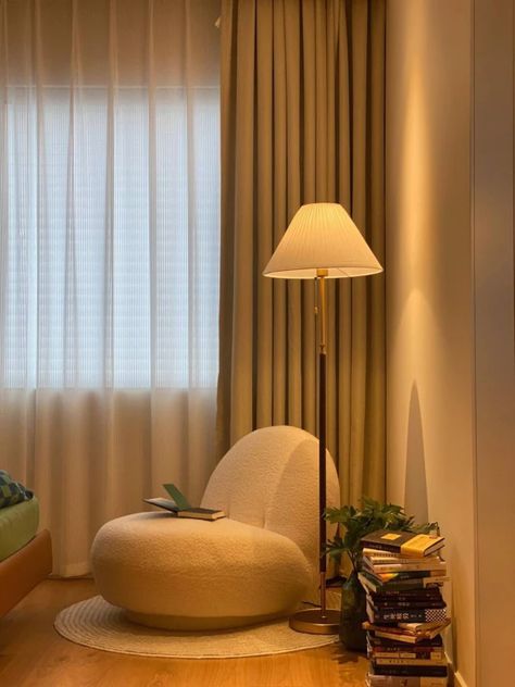 5 Reasons Why Ambient Light Is A Must-Have For Creating A Cozy Home In Winter Home Décor, Home Office, Lamps For Living Room, Pendant Lighting Bedroom, Living Room Lighting, Living Room Lamps, Apartment Lighting, Bedroom Lighting, Japandi Lighting