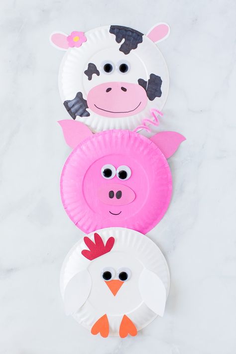 These Paper Plate Farm Animals are a fun activity for toddlers, preschool age and grade school age kids! This paper plate craft uses, construction paper, paint and silly imaginations. Crafts, Pre K, Montessori, Paper Plate Animals, Farm Animal Crafts, Pig Crafts, Monkey Crafts, Animal Crafts For Kids, Cow Craft