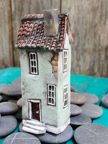 Miniature ceramic house | Free sculpted stoneware clay. Pain… | Flickr Decoration, Ceramic Art, Miniature, Paper Clay, Ceramic Houses, Clay Houses, Pottery Houses, Clay Pottery, Stoneware Clay