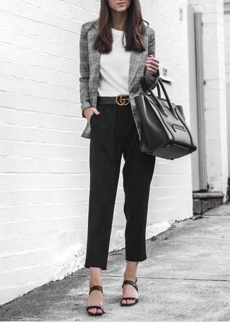 work office outfit street style fashion look bag Outfits, Fashion, Minimal, Design, Workwear, Instagram, Work Wear, Fashion Outfits, Fashion Looks