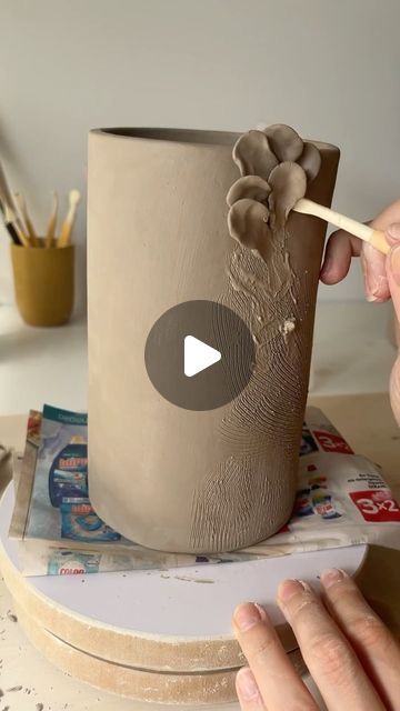 Ceramics, Ceramics Ideas Pottery, Earthenware Ceramics, Ceramic Pot, Clay Ceramics, Ceramics Projects, Ceramic Clay, Ceramics Pottery Vase, Ceramic Pots