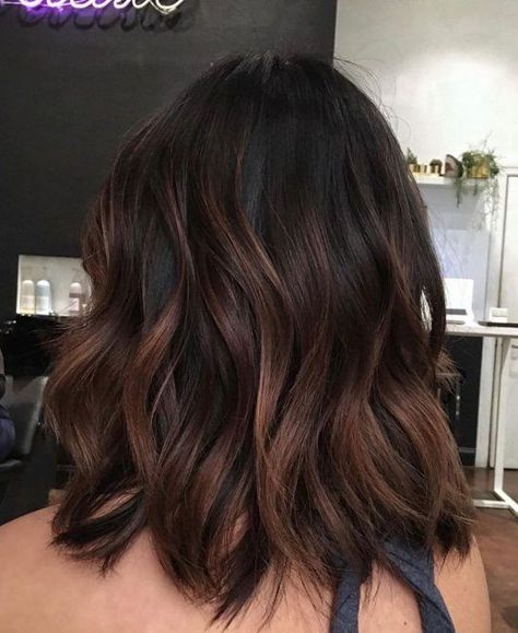 If you are planning to try a new hair color then here is best option for you which is a brown balayage hair color which is going to be extremely popular in the coming days. This is now a new trend in women`s fashion of brown balayage hairstyles and everyone is crazy about it because … Balayage, Auburn Balayage Medium Length, Reddish Brown Highlights On Dark Hair, Neutral Balayage On Dark Hair, Brown Balayage For Short Hair, Caramel Balayage Medium Hair, Warm Caramel Balayage, Light Brown Highlights On Brown Hair, Medium Brown Hair Color With Highlights