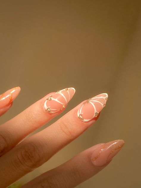 nails inspo nails idea butterfly nude shiny aesthetic coquette summer nails Nail Designs, Nail Inspo, Cute Acrylic Nails, Minimalist Nails, Nails Inspiration, Dream Nails, Pretty Nails, Classy Nails, Butterfly Nail Designs