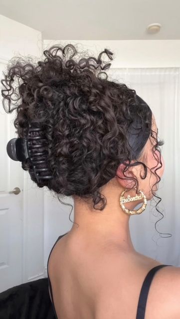 High Curly Ponytail, Curly Hair Styles Naturally, Curly Hairstyle, Naturally Curly Hairstyles, Really Curly Hair, Natural Curls Hairstyles, Curly Hair Styles Easy, Quick Curly Hairstyles, Hairstyles Haircuts