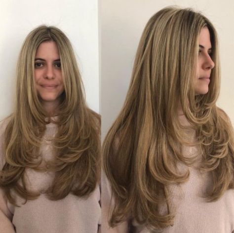 Long layers for oval faces Long Layered Hair, Long Layered Haircuts, Straight Wavy Hair, Haircuts For Long Hair With Layers, Hairstyles For Thin Hair, Haircuts For Long Hair, Medium Hair Cuts, Layered Hair, Haircuts Straight Hair