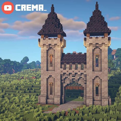 These Minecraft castle build ideas are perfect for your medieval village. There are survival castles, starter castles, epic castles, and more. This is a build of a castle gate or wall. Minecraft Crafts, Minecraft Medieval Castle, Minecraft Medieval House, Minecraft Medieval Tower, Minecraft Medieval Buildings, Amazing Minecraft Houses, Minecraft Castle Walls, Minecraft Castle Designs, Minecraft Gate Entrance Ideas