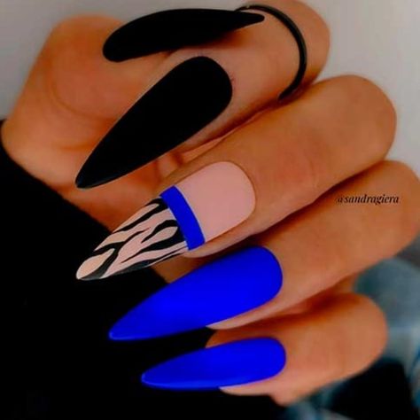 30 Vibrant Royal Blue Nail Designs for 2023 - The Trend Spotter Bling Nails, Nail Designs, Shellac, Fancy Nails, Chic Nails, Ongles, Cute Acrylic Nails, Coffin Nails Designs, Nail Colors