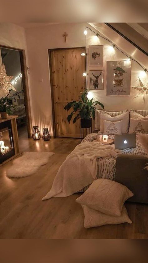 #aesthetics #bedroom #warm #cute Cosy Bedroom, Home Décor, Cozy Room Decor, Cozy Boho Bedroom, Cozy Bedroom Decor, Cozy Room, Cozy Bedroom, Cozy Small Bedrooms, Bedroom Inspo Cozy