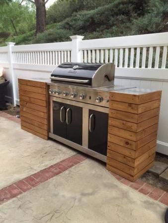 diy grill tables make a standard grill look built in like a custom outdoor kitchen Decks, Outdoor Grill Station, Diy Grill Table, Grill Station, Grill Area, Built In Grill, Grill Table, Built In Bbq, Outdoor Grill