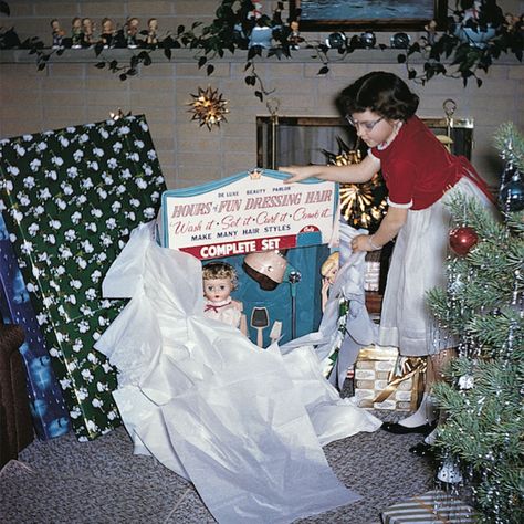 1961 Every kid wakes up on Christmas morning hoping to unwrap that wow gift. Looks like this little lady in her adorable holiday dress got that most-wanted present. Natal, Vintage, Baby Showers, Winter, Vintage Photos, Christmas Pictures Vintage, Vintage Christmas Photos, Christmas Pics, Christmas Pictures