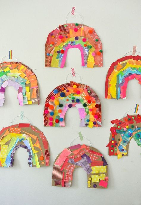 Children use colored collage material to make a rainbow from cardboard. Cardboard Rainbow, Rainbow Collage, Collage Material, Make A Rainbow, Aktivitas Montessori, Kid Art, Art Activity, Kid Craft, Kindergarten Art