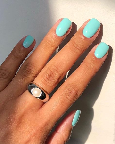 OPI on Instagram: “#GelatoOnMyMind a vibrant robin's egg #blue is one way to keep your cool in the sun. 🌞🦋 By: @iramshelton #OPIObsessed #ColorIsTheAnswer…” Turquoise, Aqua Nail Polish, Turquoise Nail Polish, Aqua Nails, Turquoise Nails, Light Blue Nails, Nail Colors, Turquoise Nail Designs, Blue Gel Nails