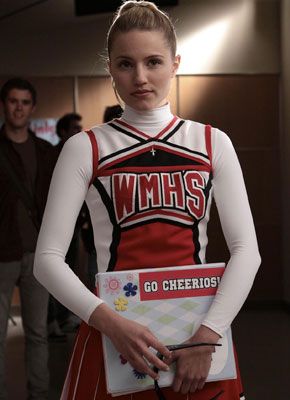 Cheerleader captain Lucy Quinn Fabray. She goes by a middle name?? I never knew this! Cheerleading, Lady, Glee Cast, Celebrities, Cheerleader Girl, Glee Cheerios, Cheerleader Costume, Hot Cheerleaders, Cheerleading Outfits