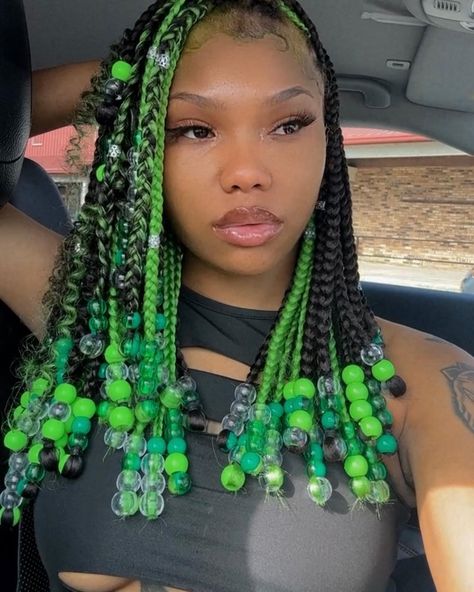 Discover the 31 best box braids with beads hairstyle of 2023 and turn your head into a work of art. Let this article be your inspiration for a new look! Click the article link for more photos and inspiration like this // Photo Credit: Instagram @la_kevani // #bohemianbraids #boxbraids #boxbraidshairstyles #boxbraidsstyles #boxbraidswithbeads #crochetboxbraids #fauxlocs #goddessbraids Plaits, Art, Box Braids, Crochet Braids, Box Braids Hairstyles, Braids With Beads, Braids With Curls, Long Box Braids, Crochet Braids Hairstyles