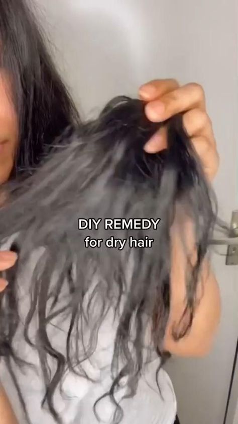 Diy Hair Mask For Dry Hair, Dry Damaged Hair Remedies, Dry Damaged Hair Treatment, Dry Hair Remedies Homemade, Dry Hair Remedies, Hair Masks For Dry Damaged Hair, How To Soften Hair, Dry Damaged Hair