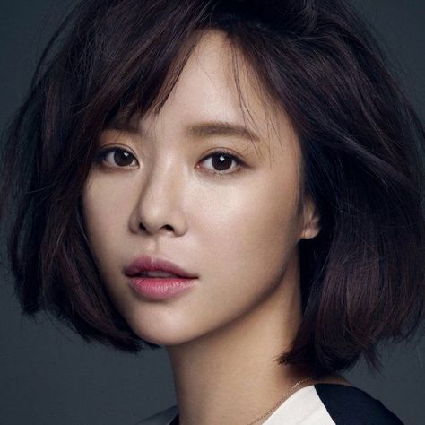 19 Chic Asian Bob Hairstyles That Will Inspire You To Chop It All Off - The Singapore Women's Weekly Asian Short Hair, Asian Bob, Asian Bob Haircut, Asian Haircut, Asian Hair Bob, Asian Hair Over 50, Asian Hair, Short Hair Styles Asian, Asian Hairstyles Round Face