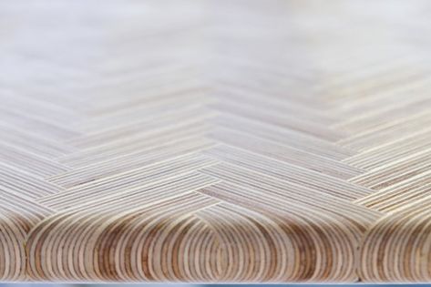 OSO DIY Modern Plywood Coffee Table Herringbone Pattern Diy, Plywood Countertop, Plywood Coffee Table, Plywood Table, Plywood Desk, Plywood Furniture, Furniture Projects, Plywood Flooring, Plywood Art