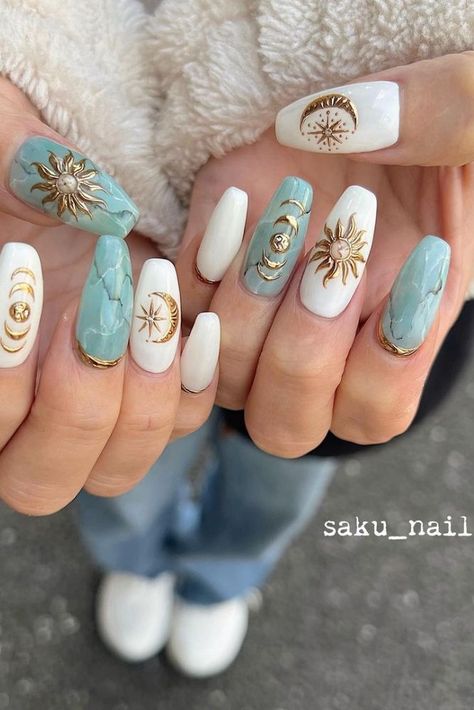 Get inspired by the bohemian vibes of summer with these hobo-inspired nails featuring a bold sun and moon design. Perfect for any summer occasion! #SummerNails #BohoInspiration #SunandMoon Ongles, Ongles Design, Cute Nails, Kuku, Bohemian Nails, Uñas, Chic Nails, Trendy Nails, Pretty Nails