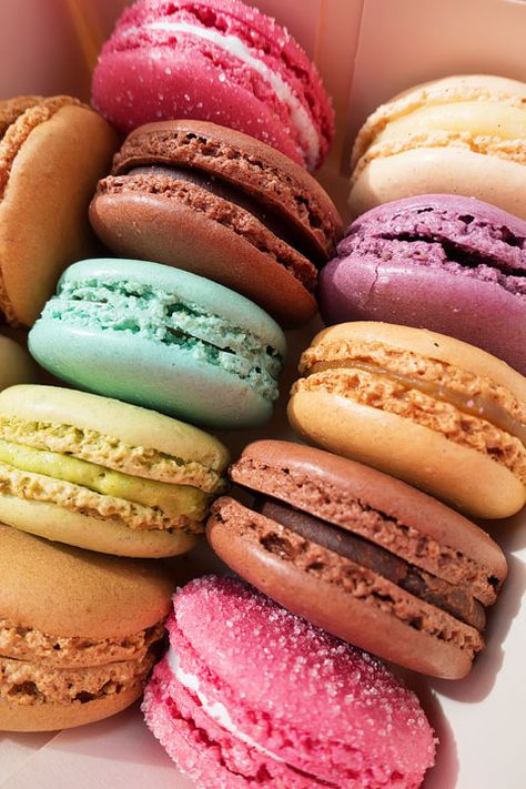 Where to Eat in Paris, France -- Where to find the BEST food in Paris -- the best restaurants, cafes, and bakery suggestions for every meal of the day! Macaroons, Paris France, Desserts, Paris, Restaurants, London, Dessert, Best Restaurants In Paris, Dessert Restaurants