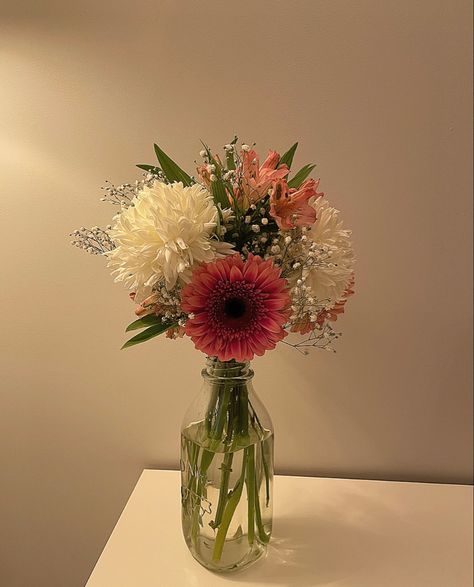 Home Décor, Décor, Flowers, Flora, Tulips, Decor, Flowers In A Vase, Aesthetic, Flower