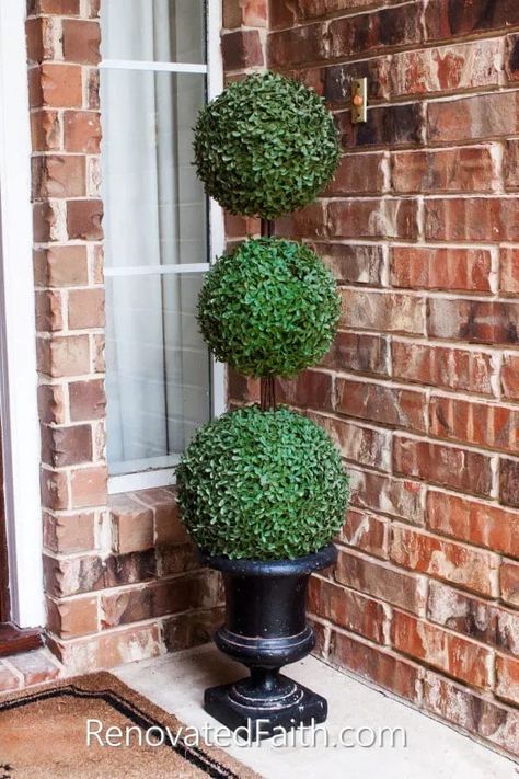 How to Make and Decorate with Topiaries - Decorating Tips Home Décor, Exterior, Porches, Porch Topiary, Front Porch Decorating, Front Door Decor, Porch Remodel, Porch Plants, Porch Decorating