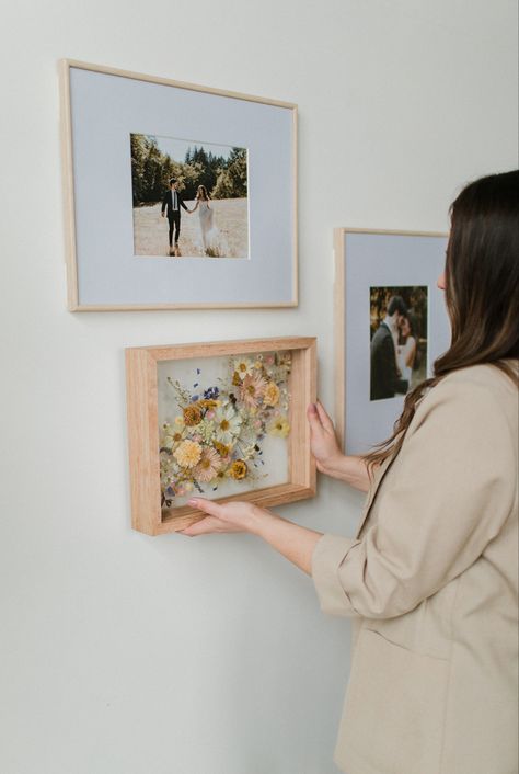 What better way to display your preserved wedding bouquet than next to printed photos from your wedding? Design, Decoration, Floral, Dekorasyon, Hochzeit, Bunga, Dekoration, Boda, Bloemen