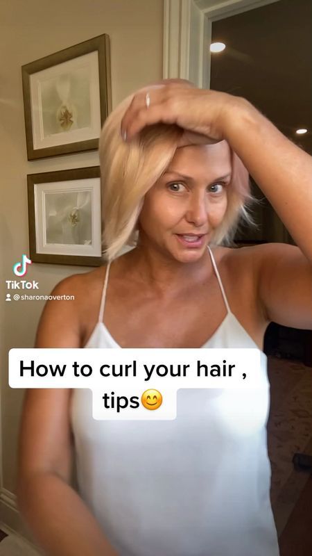 Diy, Summer, How To Curl Short Hair With A Wand, How To Curl Your Hair, How To Curl Short Hair, How To Curl Bob, Fixing Short Hair, Curling Wand Short Hair, Curls On Short Hair