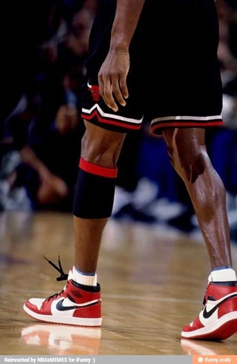 MJ Kobe Bryant, Jordans, Nba Sports, Jordan Basketball, Michael Jordan Basketball, Nba, Nike Jordan, Nike Air Jordans, Jordan Retro