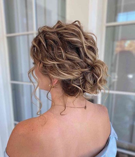 Up Dos, Easy Updos, Easy Hair Updos, Updos, Short Curly Updo, Hair Updos, Hairdos For Short Hair, Curly Hair Updo, Short Hair Updo