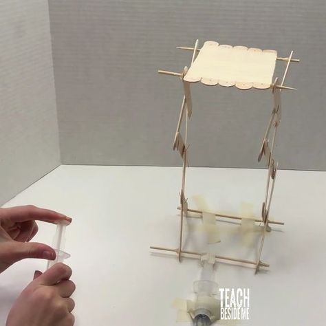 Crafts, Steam Projects, Diy Science, Diy Science Projects, Cool Science Fair Projects, Engineering Crafts, Simple Machines, Cool Science Projects, Ideas For Science Projects
